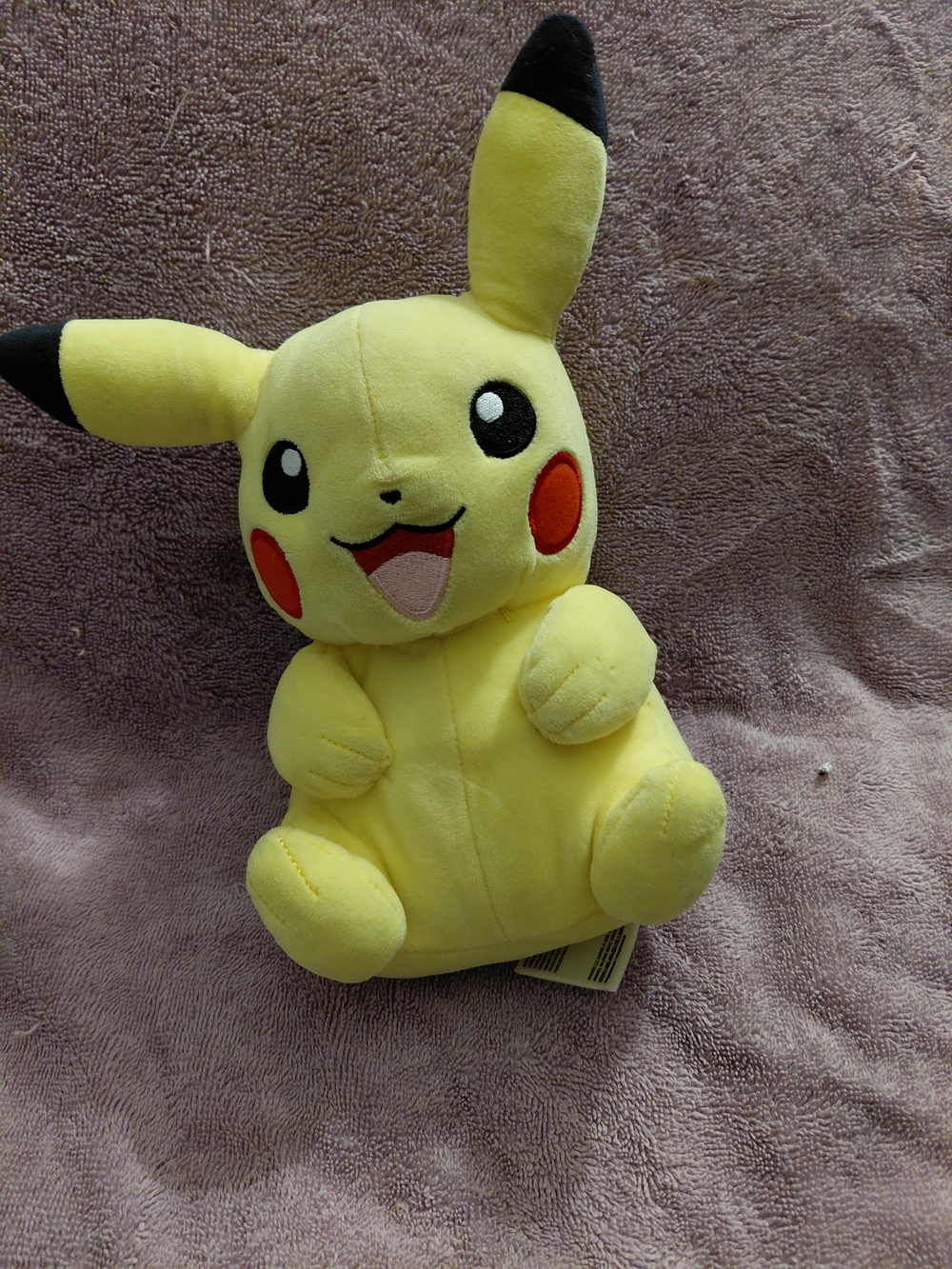 Pokemon Pikachu Plush in Yellow with Black Tips and Red Cheeksl0